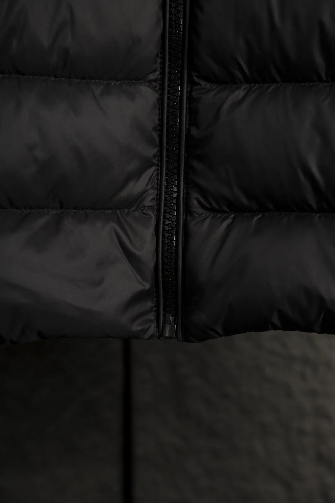 25115 #Black real shot P560